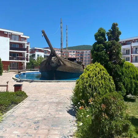 Noks With Sea View Apartment Elenite