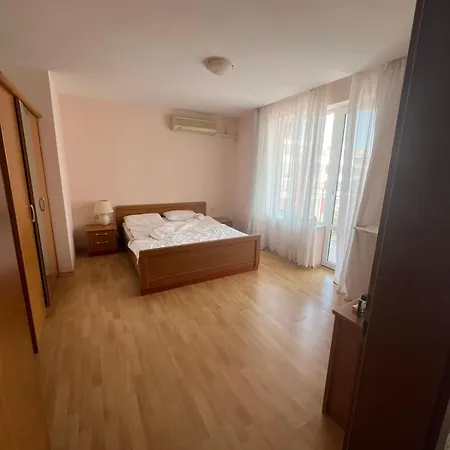 Apartment Noks With Sea View